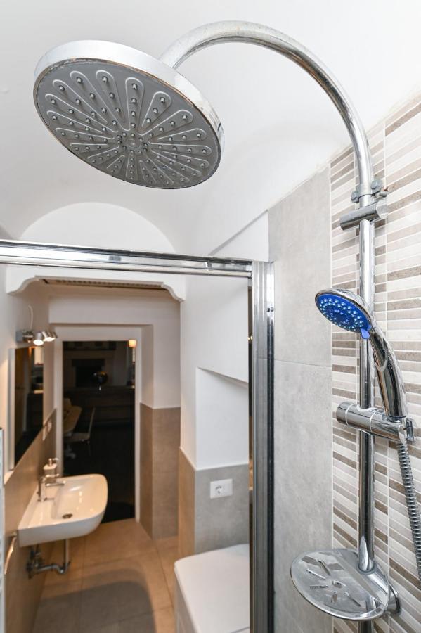 Gorgeous Trastevere Loft On The River Рим Экстерьер фото