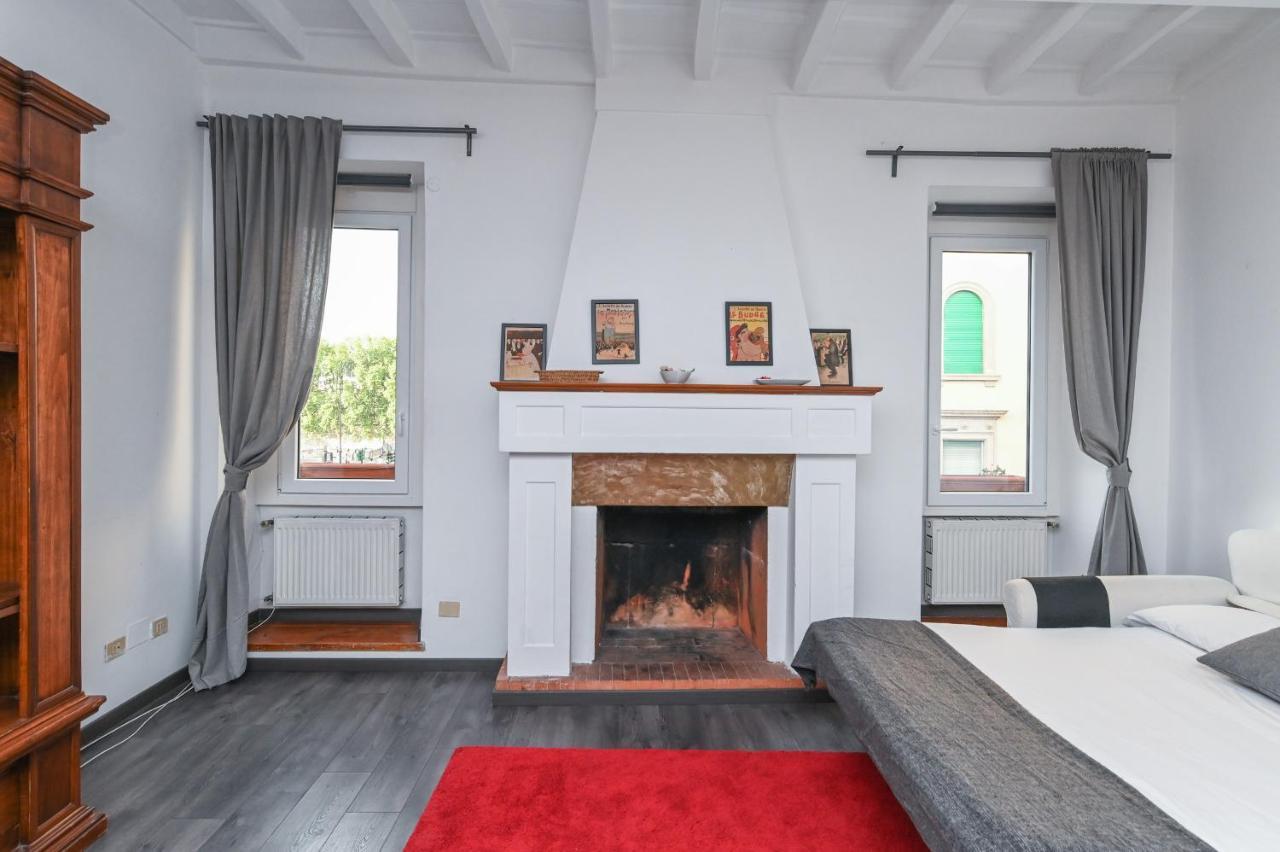 Gorgeous Trastevere Loft On The River Рим Экстерьер фото